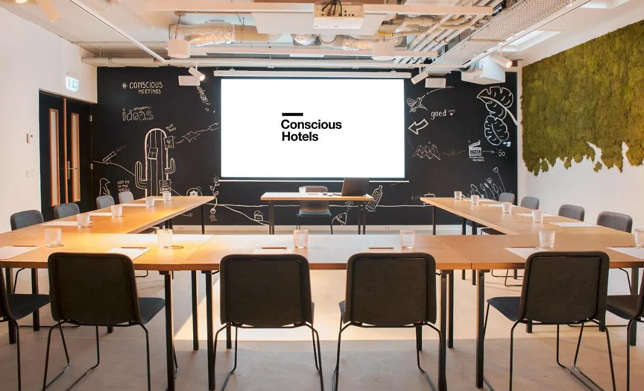 Conscious Hotel The Tire Station Амстердам 3*,  Нидерланды
